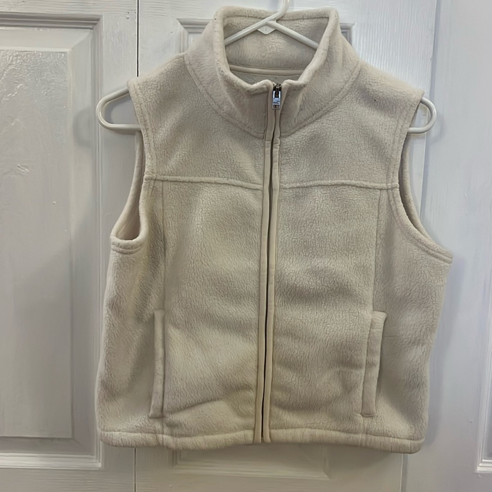 Cropped Fuzzy Vest